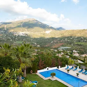Cortijo De Salia Hotel Alcaucín